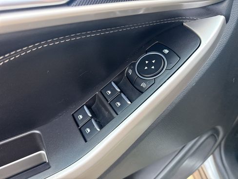 Used 2023 Ford Explorer XLT w/ Equipment Group 202A AWD/4WD image 13