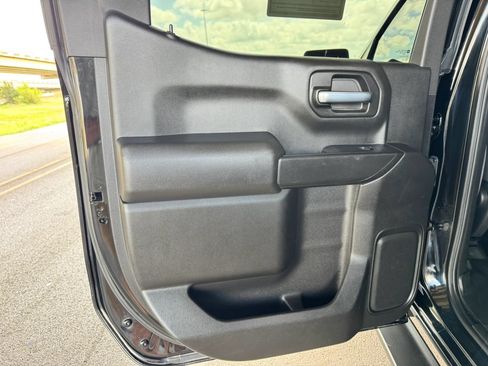 Used 2021 Chevrolet Silverado 1500 Custom Trail Boss w/ Safety Confidence Package AWD/4WD image 18
