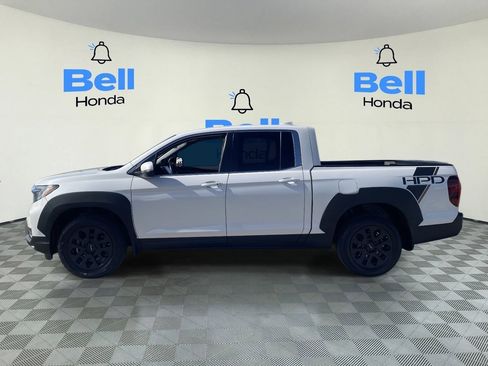 Certified 2023 Honda Ridgeline RTL image 2