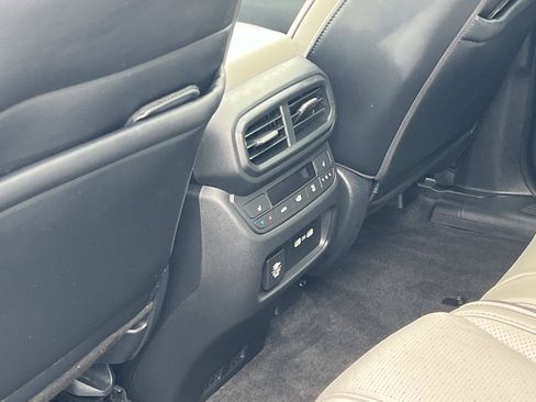 Certified 2023 Honda Pilot Elite image 26
