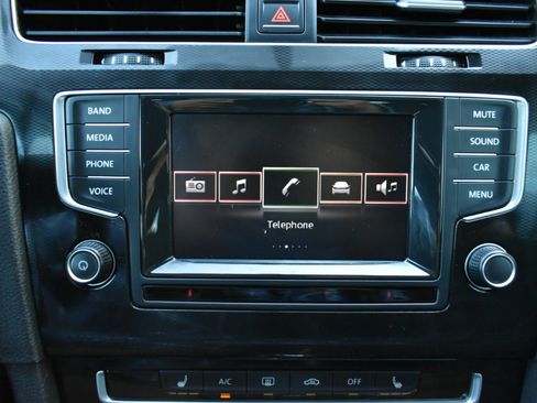 Used 2015 Volkswagen GTI S image 20