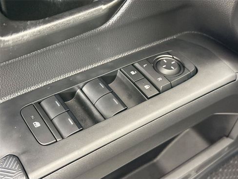 Certified 2024 Toyota Tacoma SR5 AWD/4WD image 27