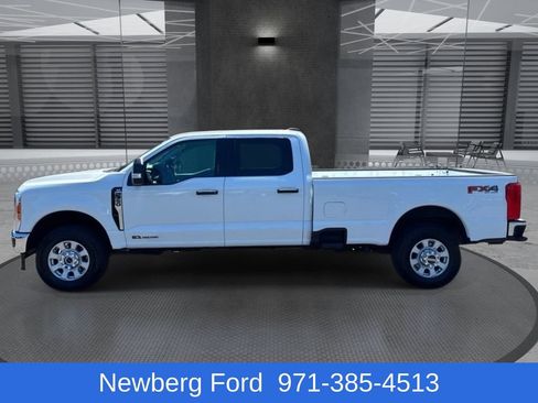 Used 2023 Ford F350 XLT w/ FX4 Off-Road Package AWD/4WD image 8