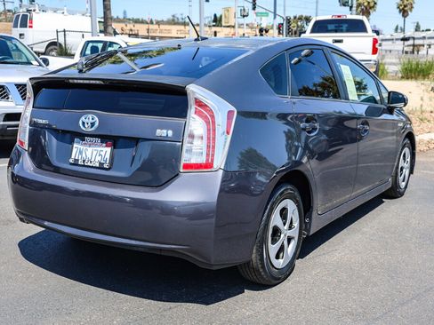 Used 2012 Toyota Prius Three w/ Solar Roof Pkg FWD image 23
