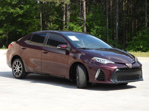 Used 2017 Toyota Corolla SE 50th Anniversary image 7