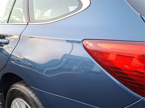 Used 2019 Subaru Outback 2.5i image 9