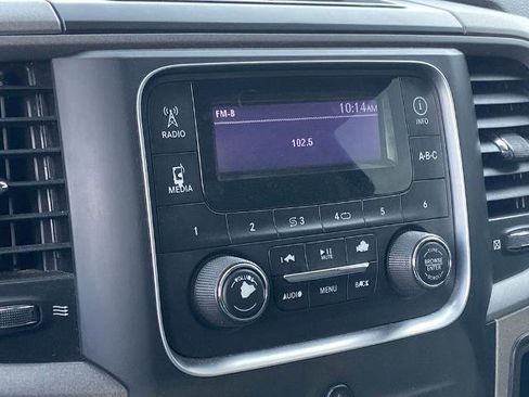 Used 2019 RAM 1500 Express image 9