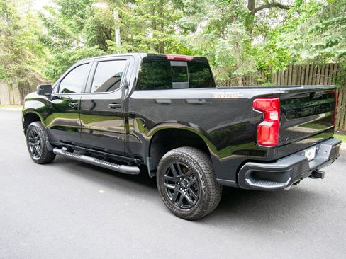 Used 2025 Chevrolet Silverado 1500 LT Trail Boss w/ Convenience Package II AWD/4WD image 7