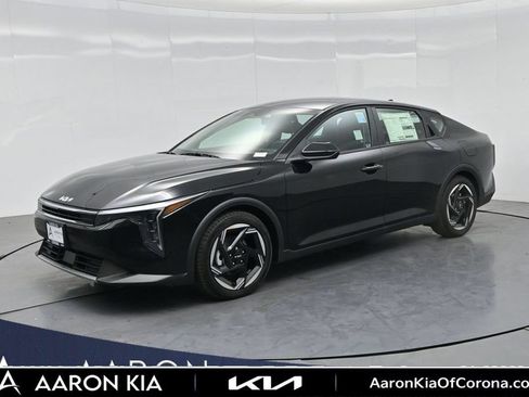 New 2026 Kia K4 EX FWD image 1