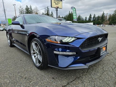Used 2019 Ford Mustang Coupe w/ Ecoboost Performance Package image 15