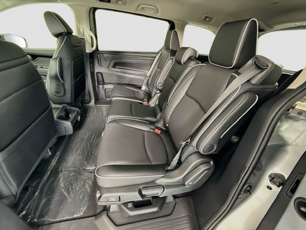 New 2026 Honda Odyssey Touring image 21