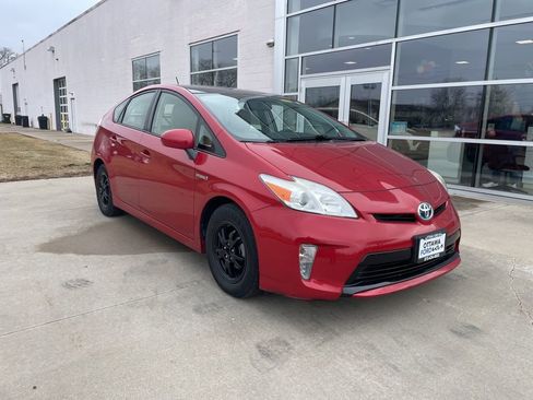 Used 2013 Toyota Prius Four w/ Deluxe Solar Roof Pkg image 1