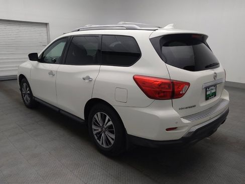 Used 2020 Nissan Pathfinder S image 3