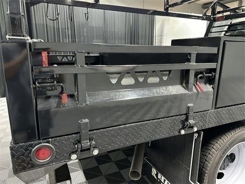 New 2023 Ford F550 4x4 Regular Cab Super Duty image 59