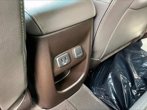Used 2021 GMC Canyon Denali AWD/4WD image 11