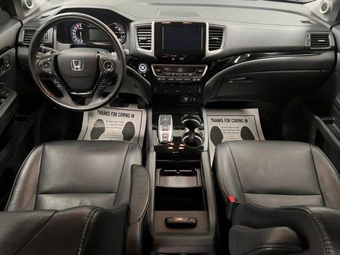Used 2017 Honda Pilot Touring image 25