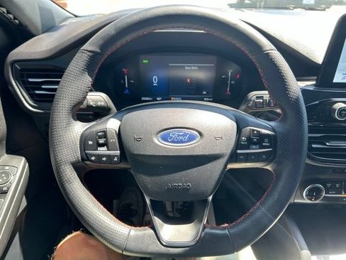 Used 2025 Ford Escape ST-Line w/ Equipment Group 301A FWD image 19