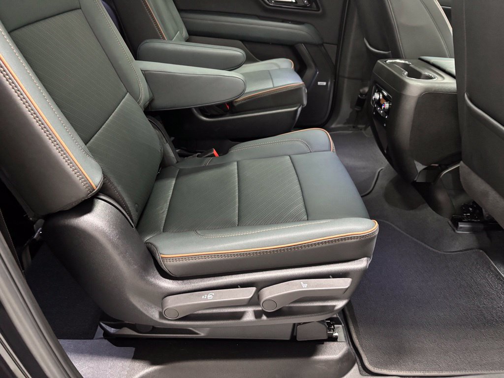 Used 2026 GMC Yukon XL AT4 w/ AT4 Premium Package AWD/4WD image 57