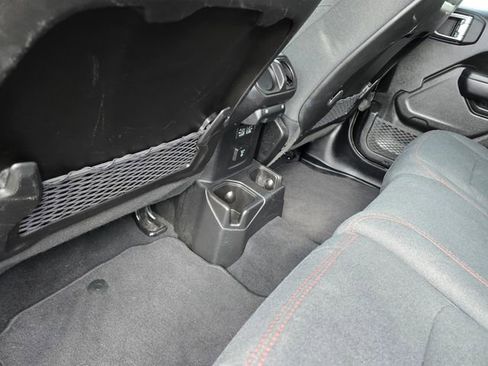 Used 2025 Jeep Wrangler Unlimited Rubicon image 26