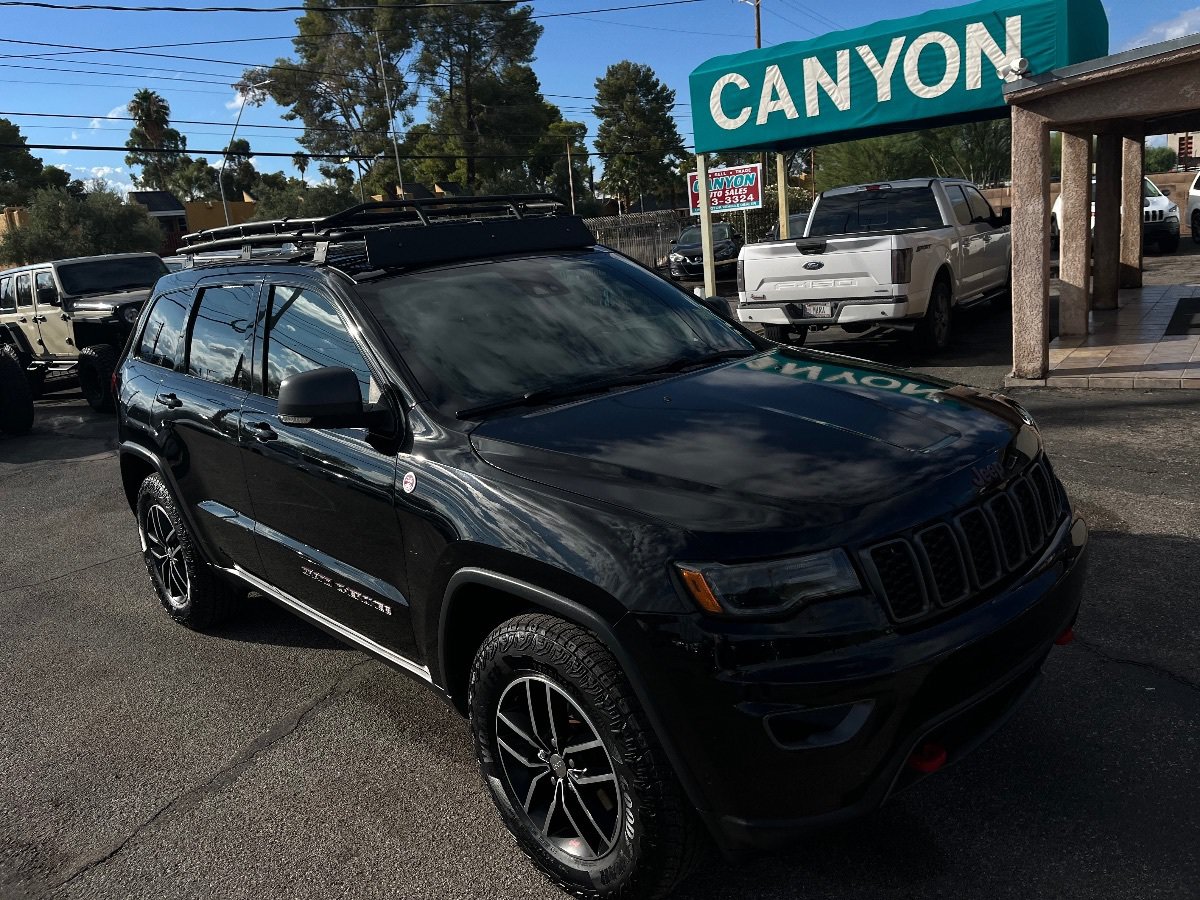 Used 2017 Jeep Grand Cherokee Trailhawk w/ Trailhawk Luxury Group AWD/4WD image 50
