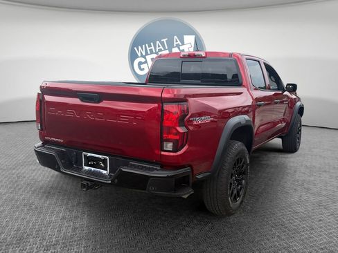 Certified 2024 Chevrolet Colorado Trail Boss w/ Technology Package AWD/4WD image 3