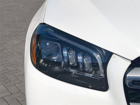Used 2020 Mercedes-Benz GLS 450 4MATIC image 11