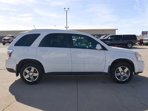 Used 2009 Chevrolet Equinox LT w/ LT Preferred Equipment Group image 5