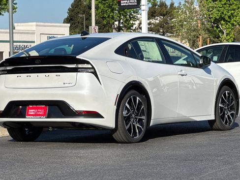 New 2026 Toyota Prius Plug-In Hybrid image 3