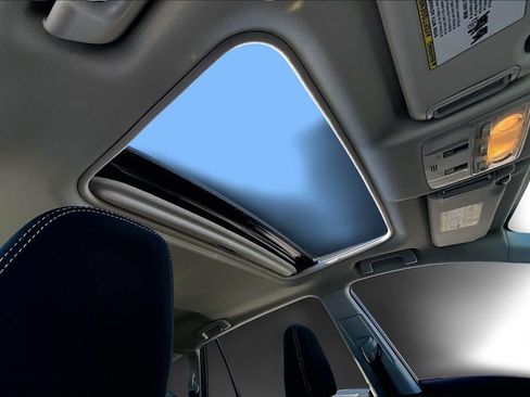 Used 2015 Toyota RAV4 XLE image 17