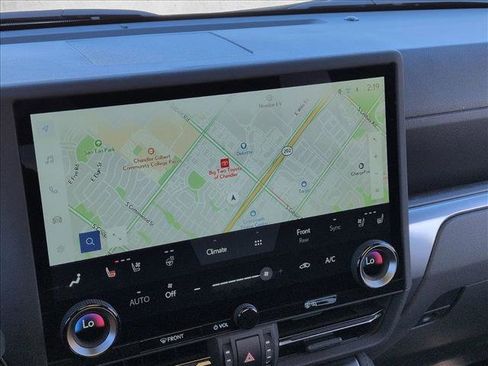 Used 2025 Lexus GX 550 w/ Accessory Package (2T) image 18