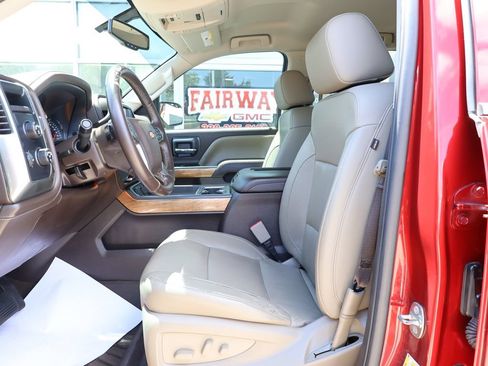 Used 2018 Chevrolet Silverado 1500 LTZ w/ Sport Package AWD/4WD image 13