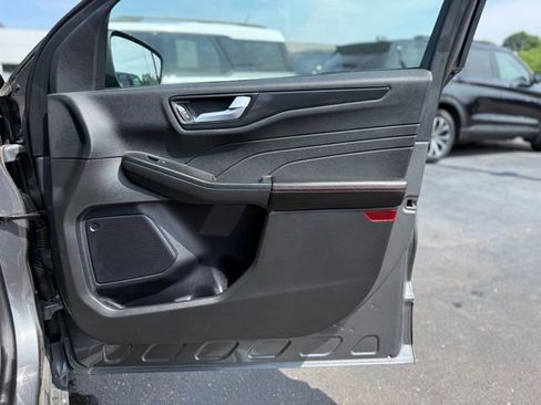 Used 2024 Ford Escape ST-Line w/ Tech Pack #1 AWD/4WD image 17