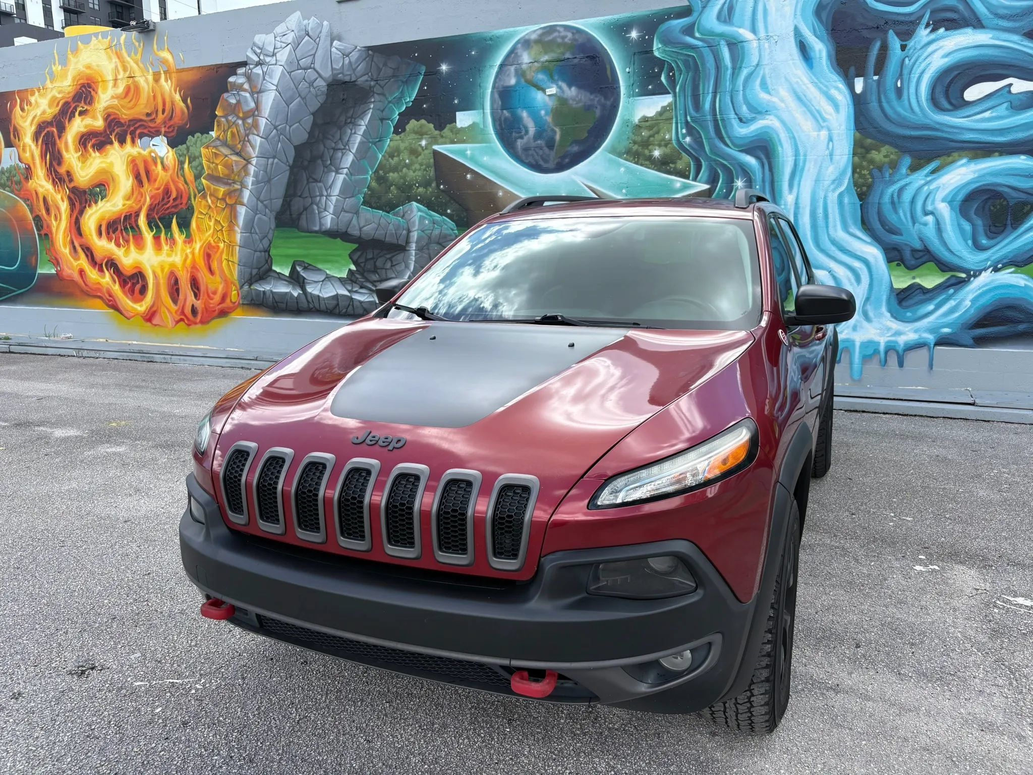 Used 2017 Jeep Cherokee Trailhawk w/ Comfort/Convenience Group AWD/4WD image 2