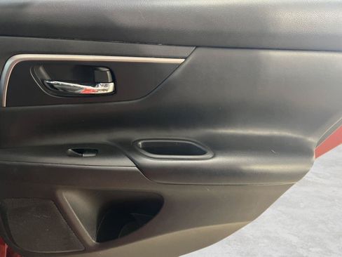 Used 2015 Nissan Altima 2.5 S w/ Power Driver Seat Package FWD image 16