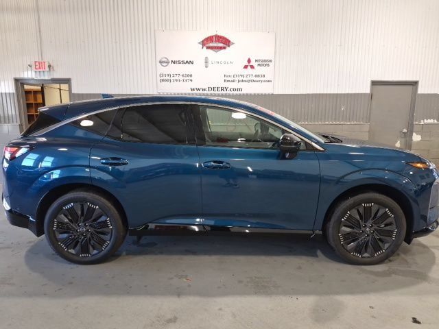 Certified 2025 Nissan Murano Platinum w/ Cargo Package AWD/4WD image 2