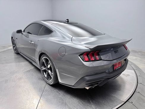 Used 2025 Ford Mustang GT RWD image 6