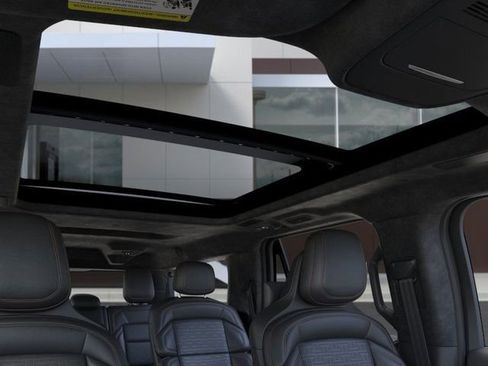 New 2026 Lincoln Navigator L Black Label AWD/4WD image 22