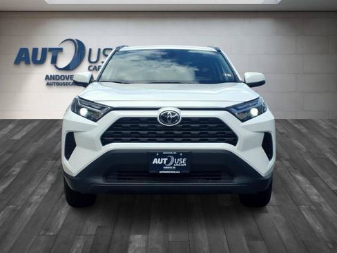 Used 2024 Toyota RAV4 XLE AWD/4WD image 2