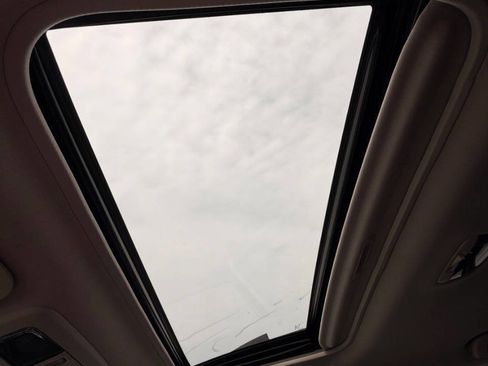 Used 2016 Subaru Outback 2.5i Limited image 17