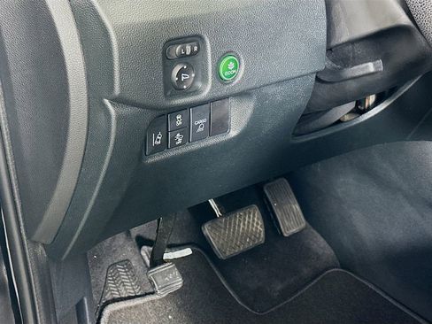 Certified 2023 Honda Ridgeline Sport image 10