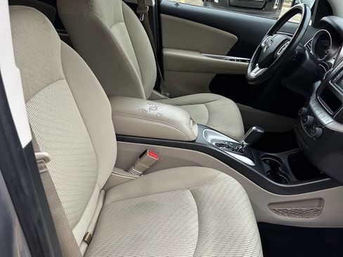 Used 2016 Dodge Journey SXT w/ Comfort/Convenience Group image 21