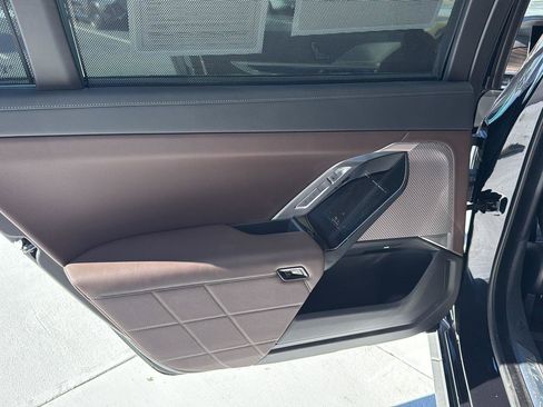 Certified 2023 BMW 740i w/ Parking Assistance Package image 14