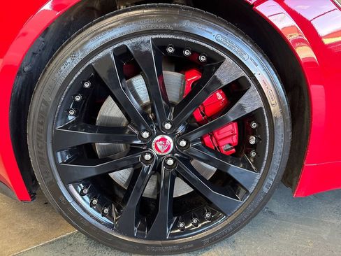 Used 2015 Jaguar F-TYPE S RWD image 24