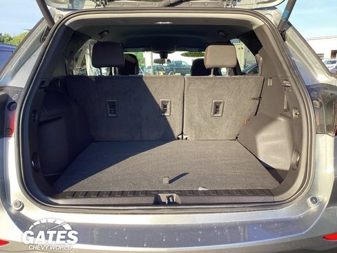 Used 2024 Chevrolet Equinox LT FWD image 11