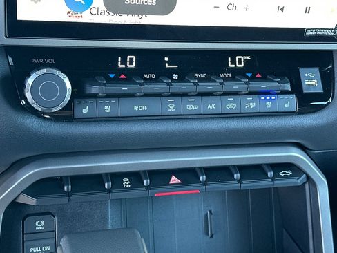 New 2026 Toyota Tundra Limited AWD/4WD image 23