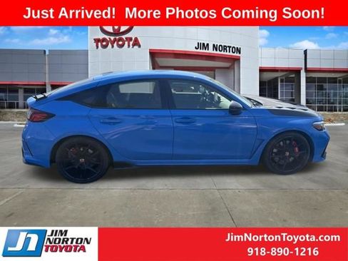 Used 2023 Honda Civic Type R image 5