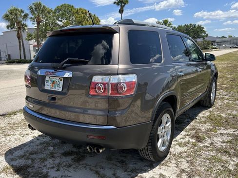 Used 2011 GMC Acadia SLE FWD image 6
