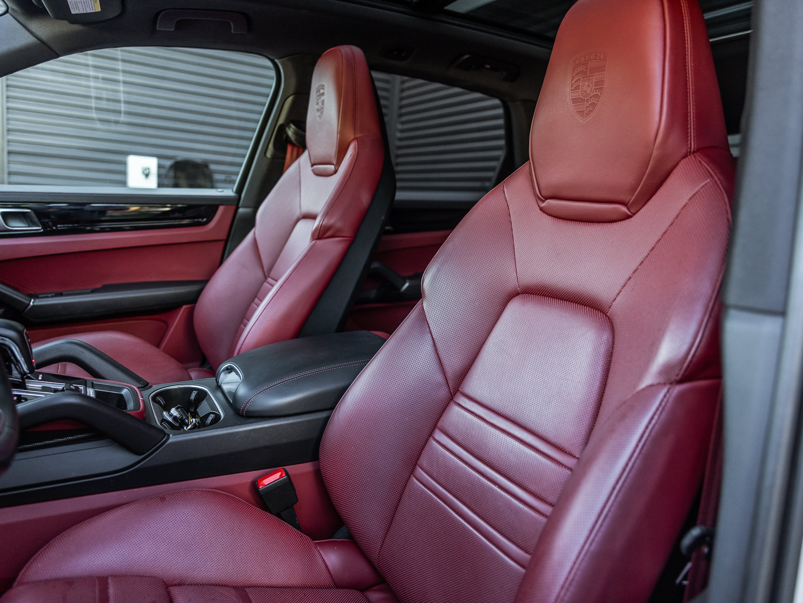 Certified 2023 Porsche Cayenne Platinum Edition AWD/4WD image 5