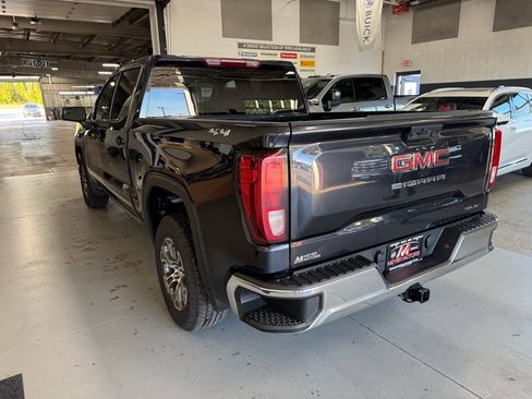 Used 2023 GMC Sierra 1500 SLE image 7