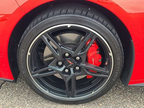 Used 2020 Chevrolet Corvette Stingray Preferred Cpe w/ 2LT Preferred Equipment Group RWD image 10